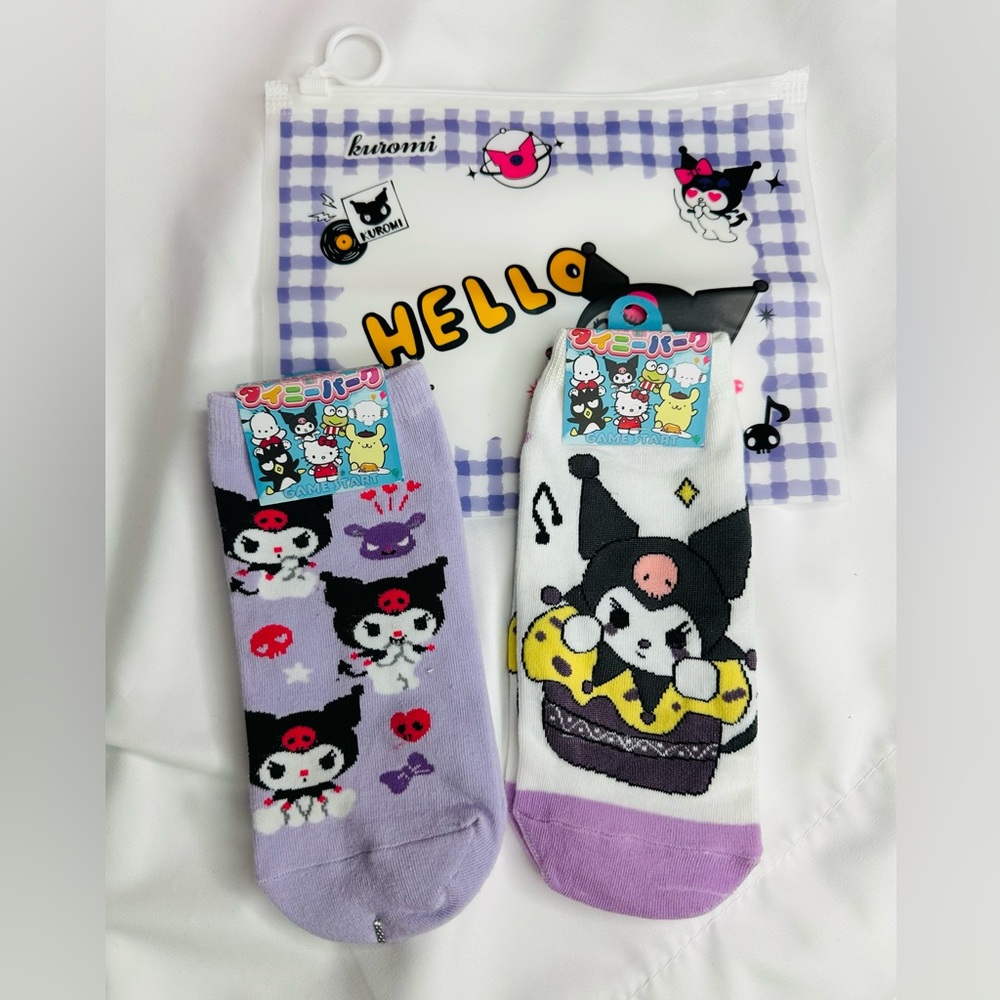 Sanrio KUROMI Comfortable And Versatile Women's Short 2 Socks Bundle